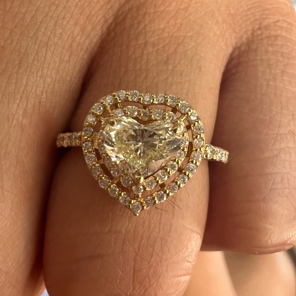 Heart diamond ring
